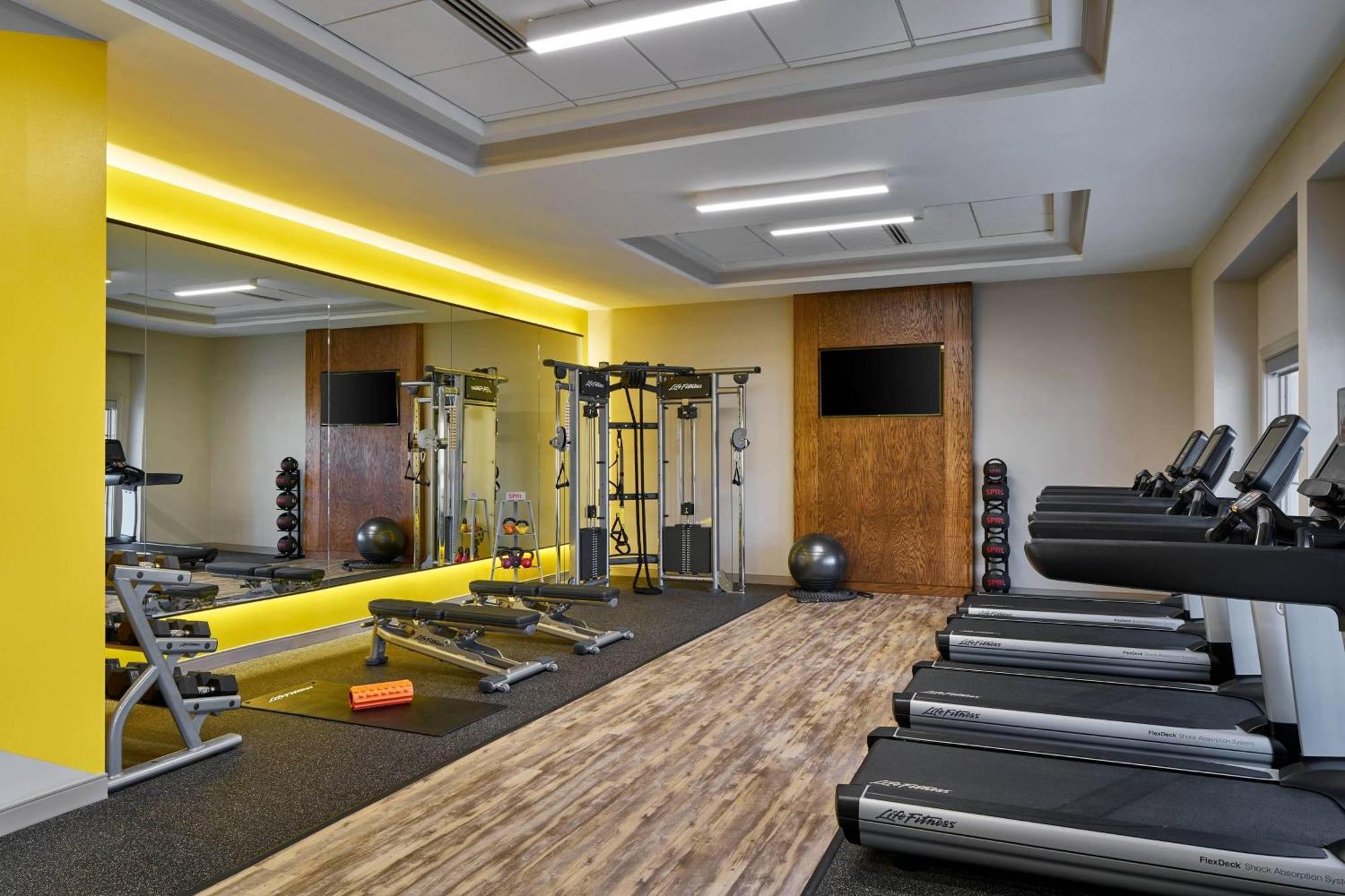 Delta Hotels By Marriott Norfolk Airport Ngoại thất bức ảnh