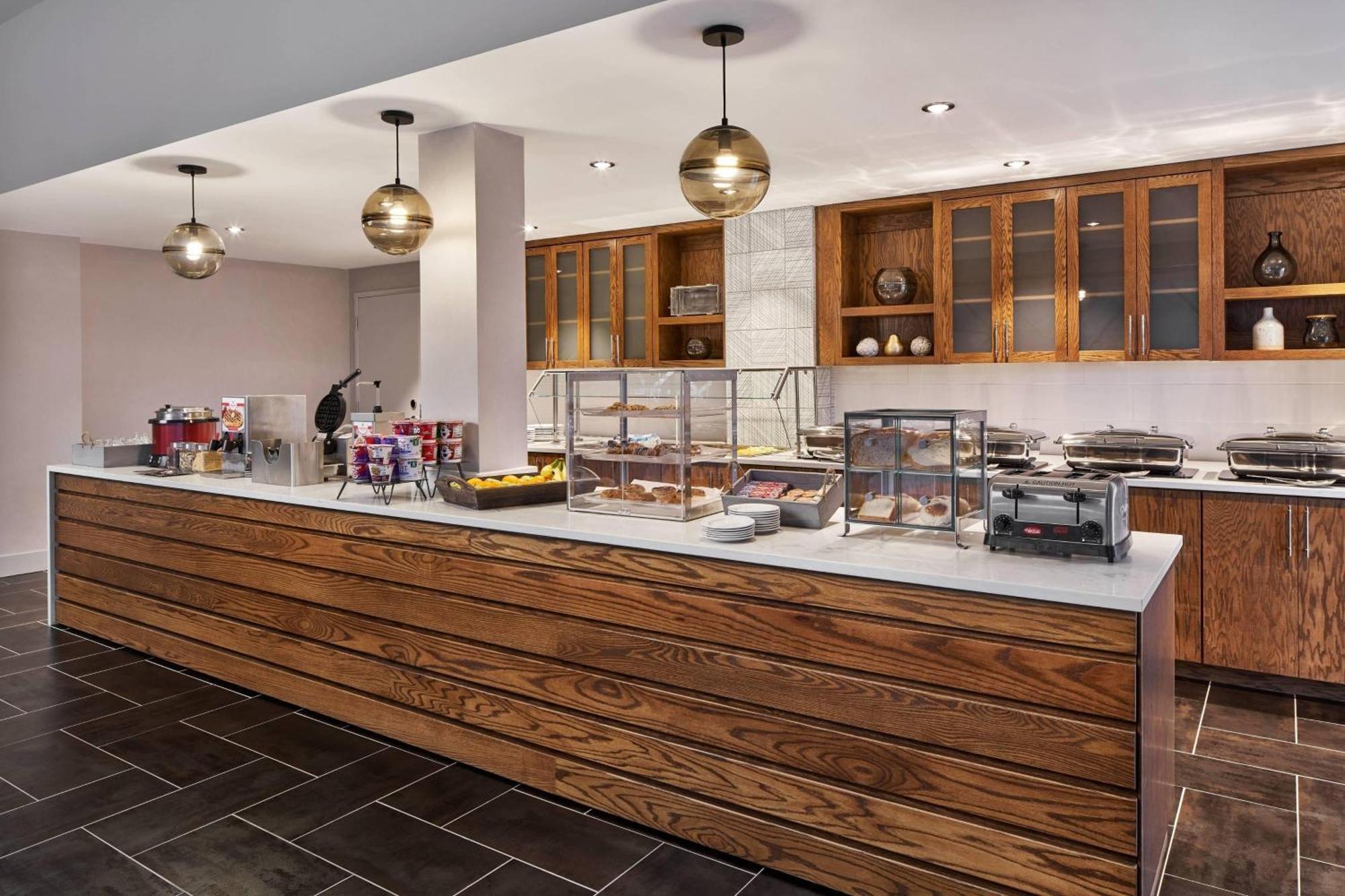 Delta Hotels By Marriott Norfolk Airport Ngoại thất bức ảnh